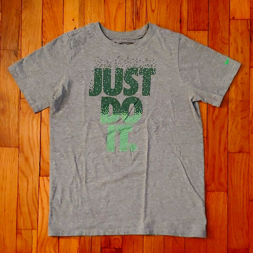 Kids Large Nike Shirt